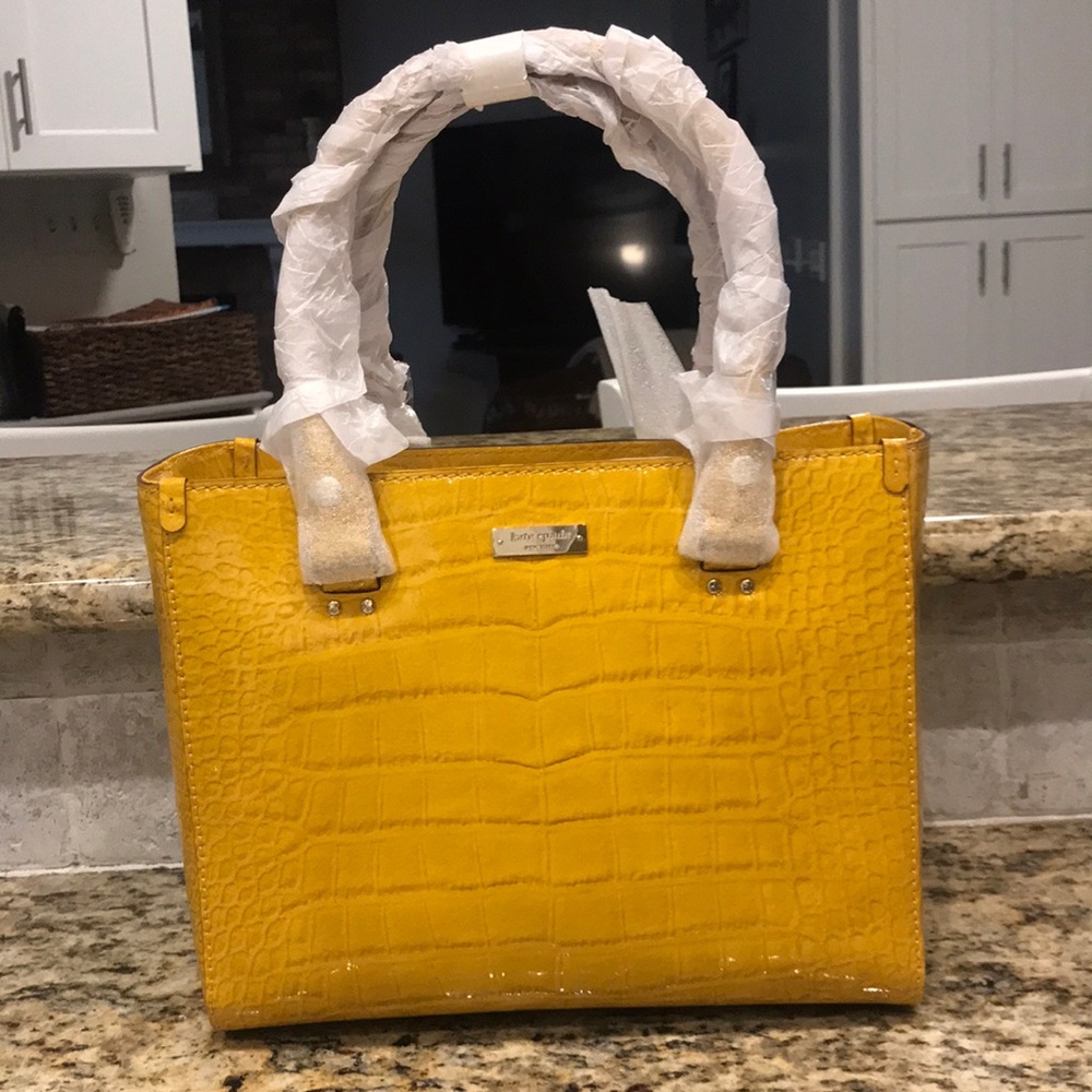 Kate Spade ♠️ Quinn